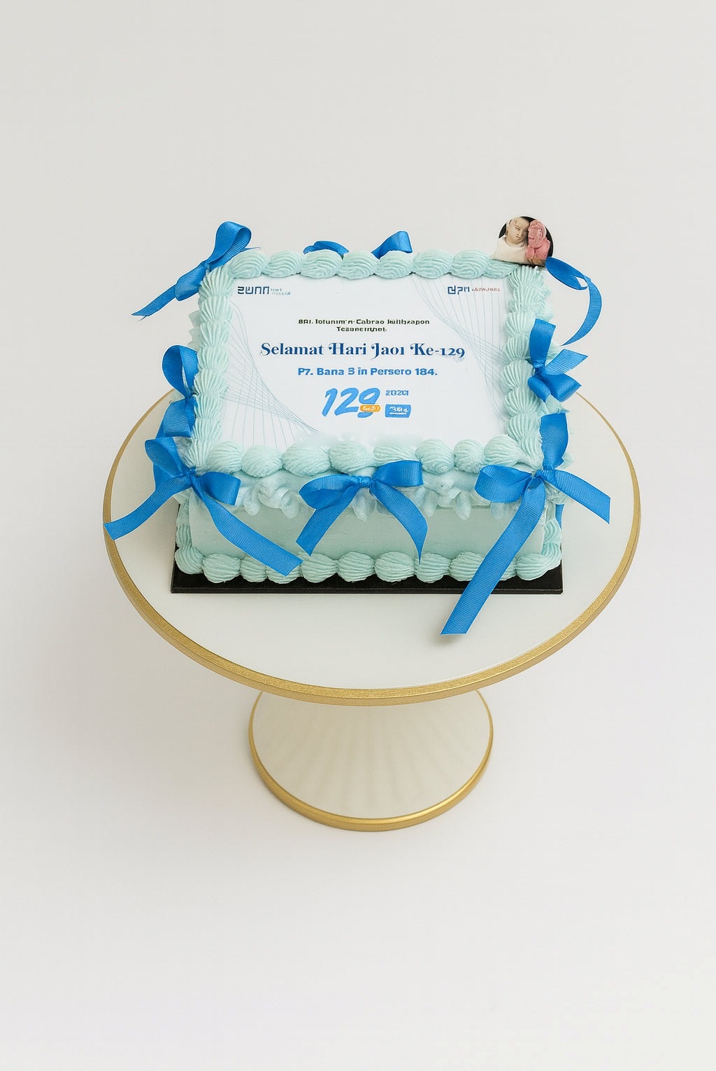Ribbon Corporate Cake