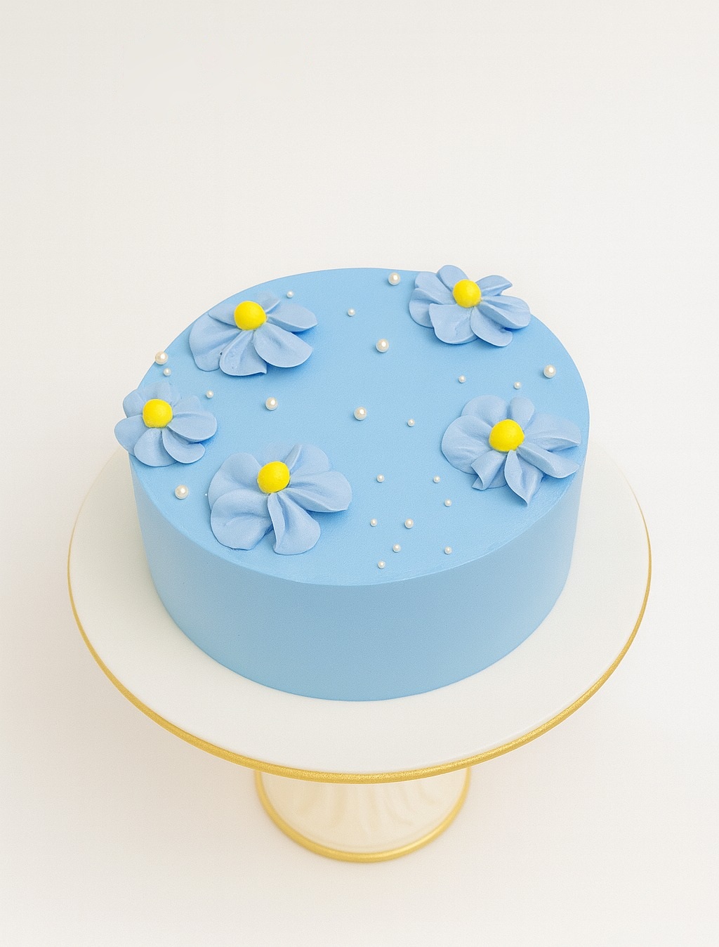 Blue Blossom Floral Cake